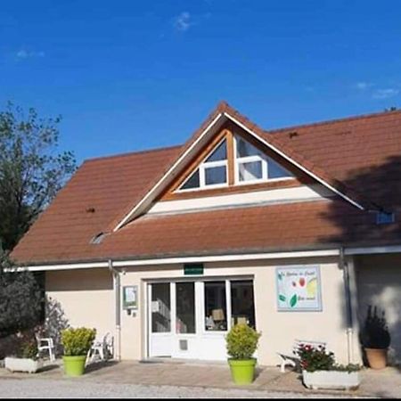 Les Jardins Du Castel Gites Annick Et Jean Paul Saint-Georges-d'Esperanche Exterior foto